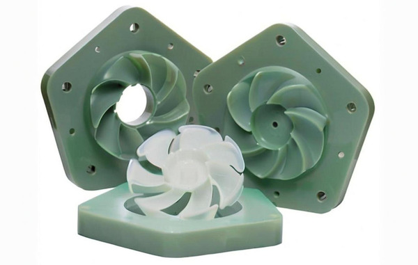 Stampaggio a iniezione a reazione (RIM)