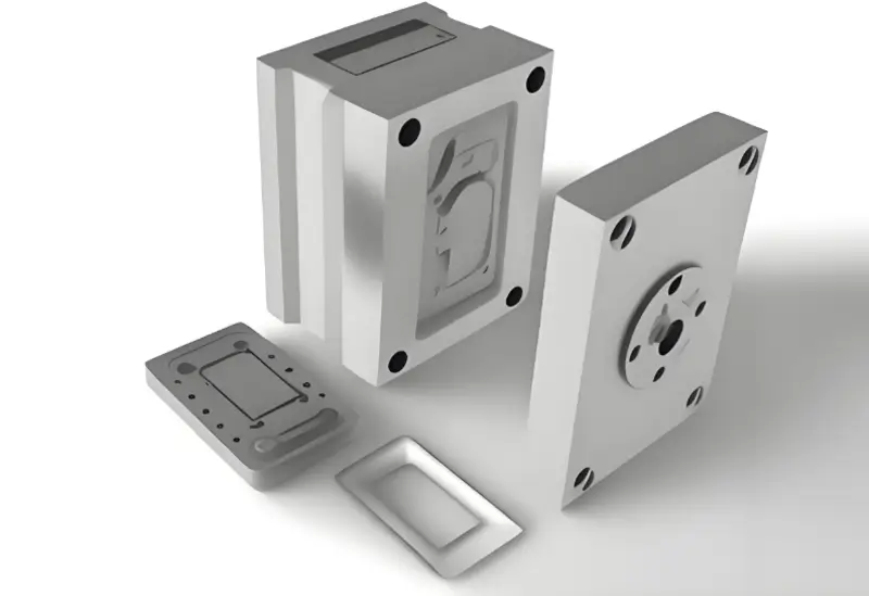 Ausgestellte Metallformteile