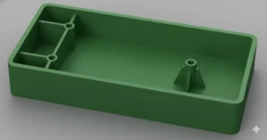 Caixa de plástico verde com uma forma retangular e suportes internos apresentada numa representação 3D sobre um fundo cinzento.