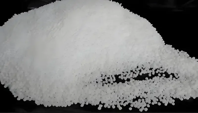 White POM plastic pellets used for injection molding