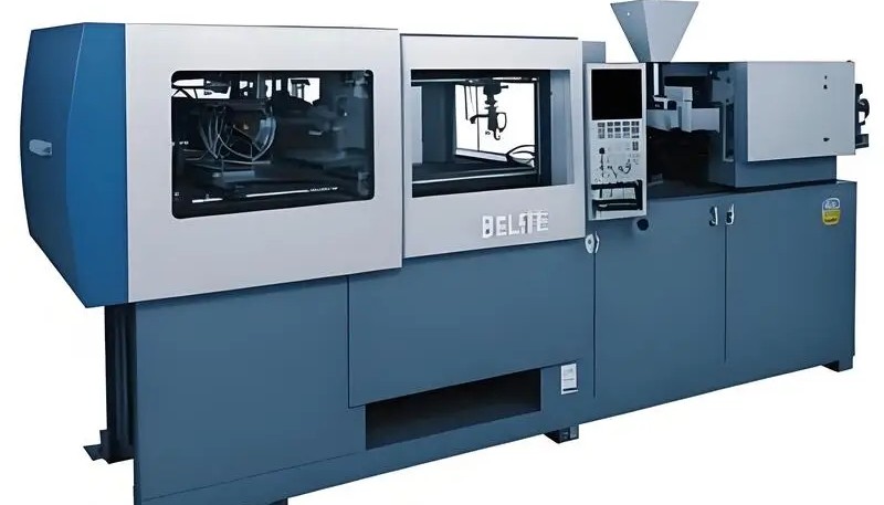 Injection molding machine control panel for parameter adjustment
