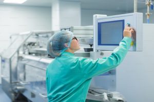 clean-room-injection-molding-factory